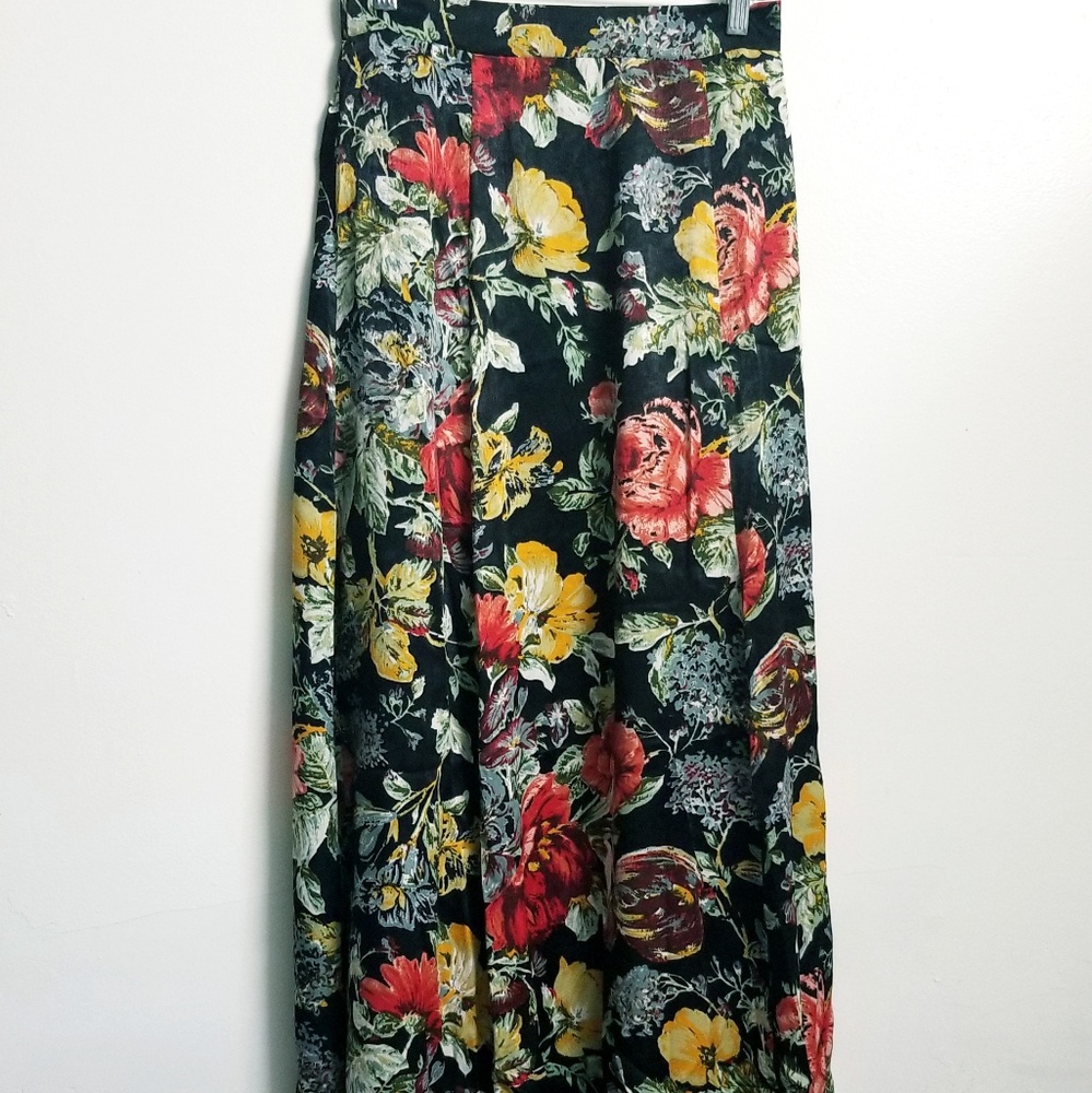 BLACK FLORAL DRESS - Picture 5 of 7